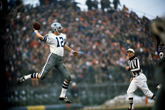 © Neil Leifer Roger Staubach/Dallas Cowboys vs. Minnesota Vikings Bloomington, MN/December 1, 1971