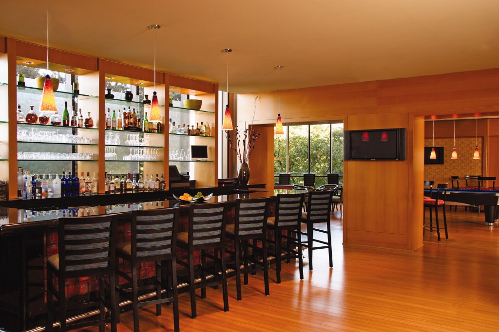 M Bar at Omni Mandalay Hotel at Las Colinas (Image from omnihotels.com)