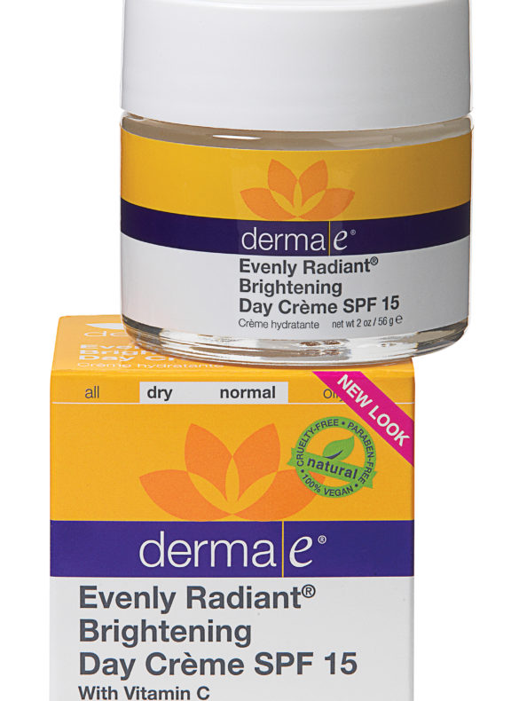 Derma e Evenly Radiant® Brightening Day Crème (Image courtesy of Derma e)