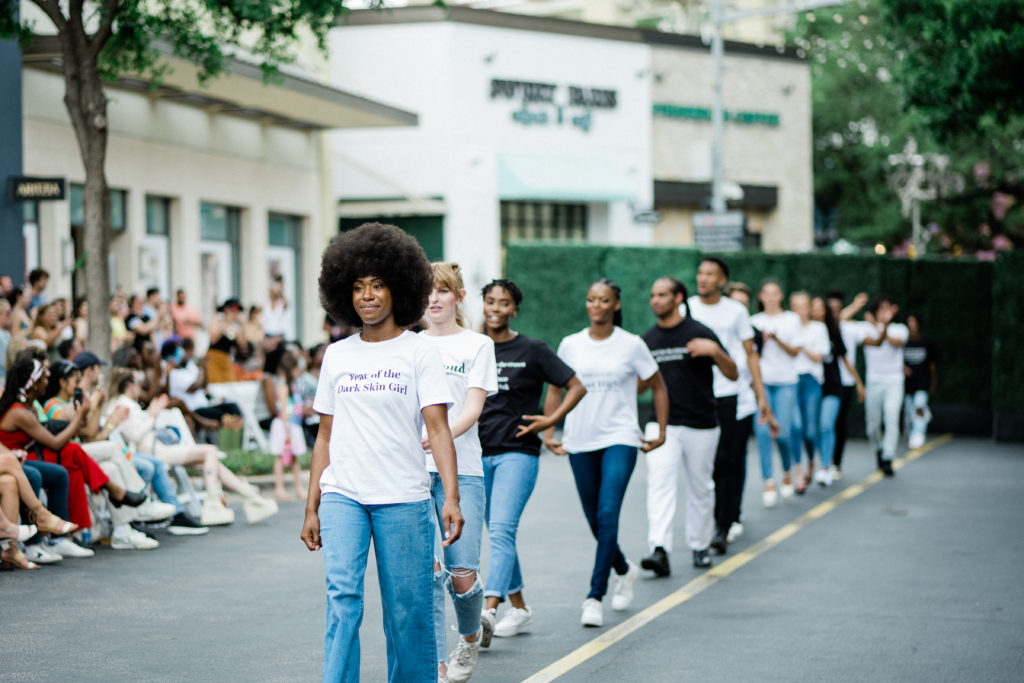 Pennies & Pens Spring/Summer 2022 at Austin Fashion Week Final Walk. Image by Todd White